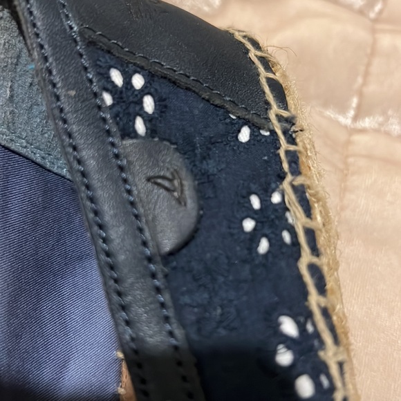 Sperry Top-Sider Navy Blue Eyelet Espadrilles Size 7 - Picture 6 of 8
